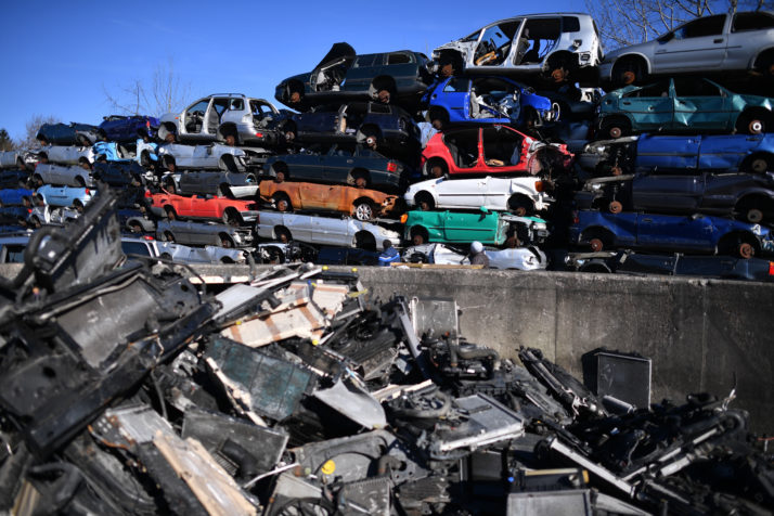 Who Buys Scrap Cars Near Me? Discover Top Recyclage Auto in Mirabel!